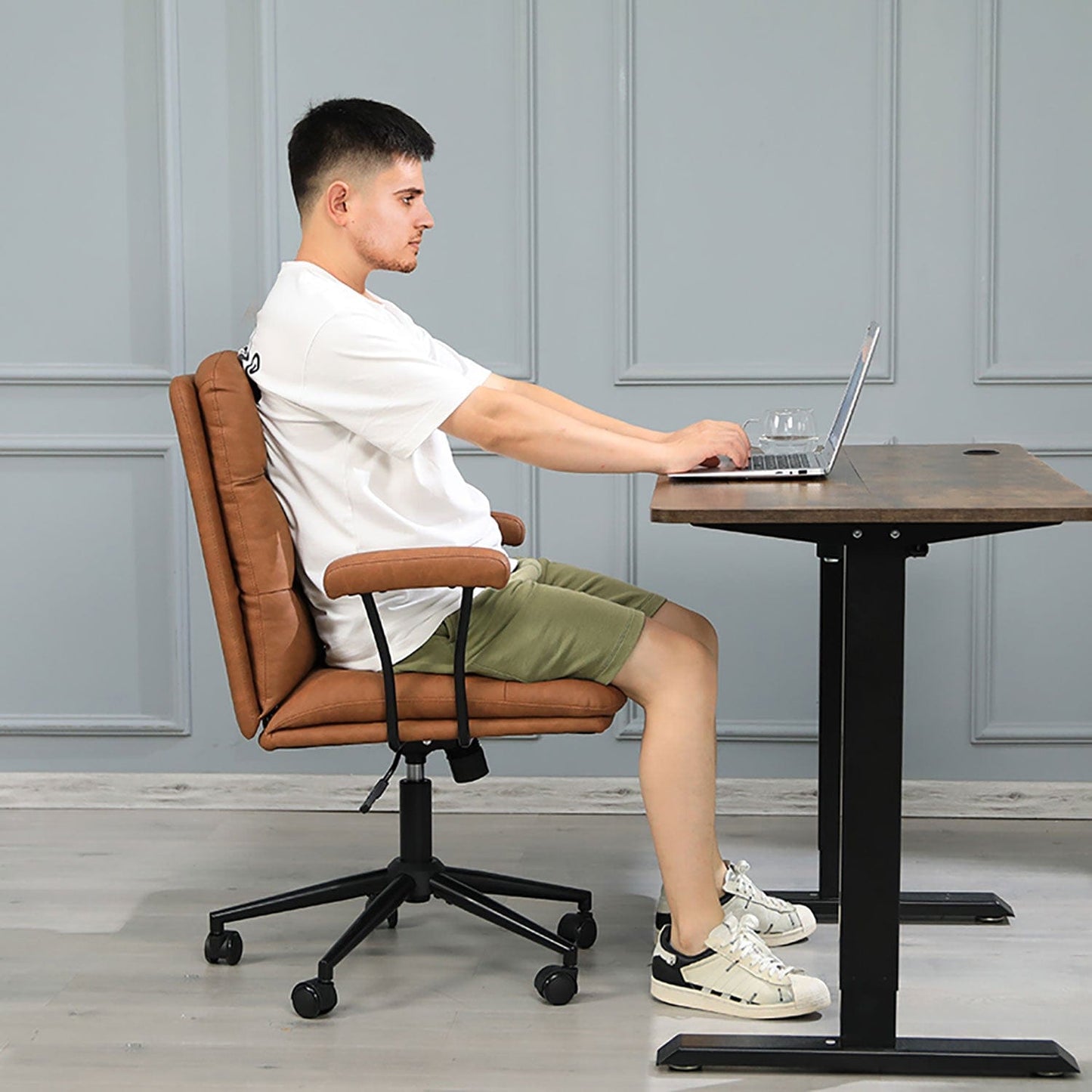 Leather Office Chair with Adjustable Back Brown