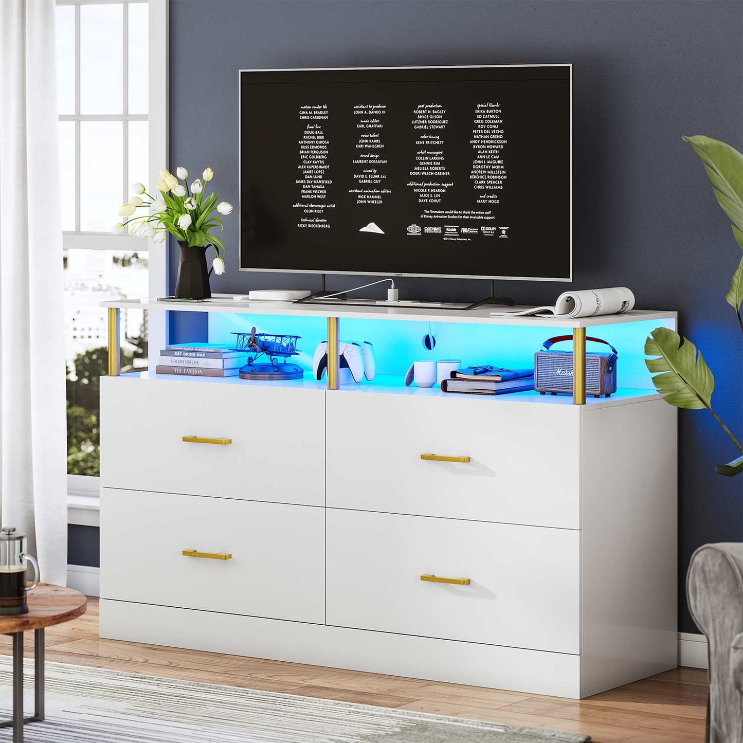 Dresser with 4 Drawers Charging Station White